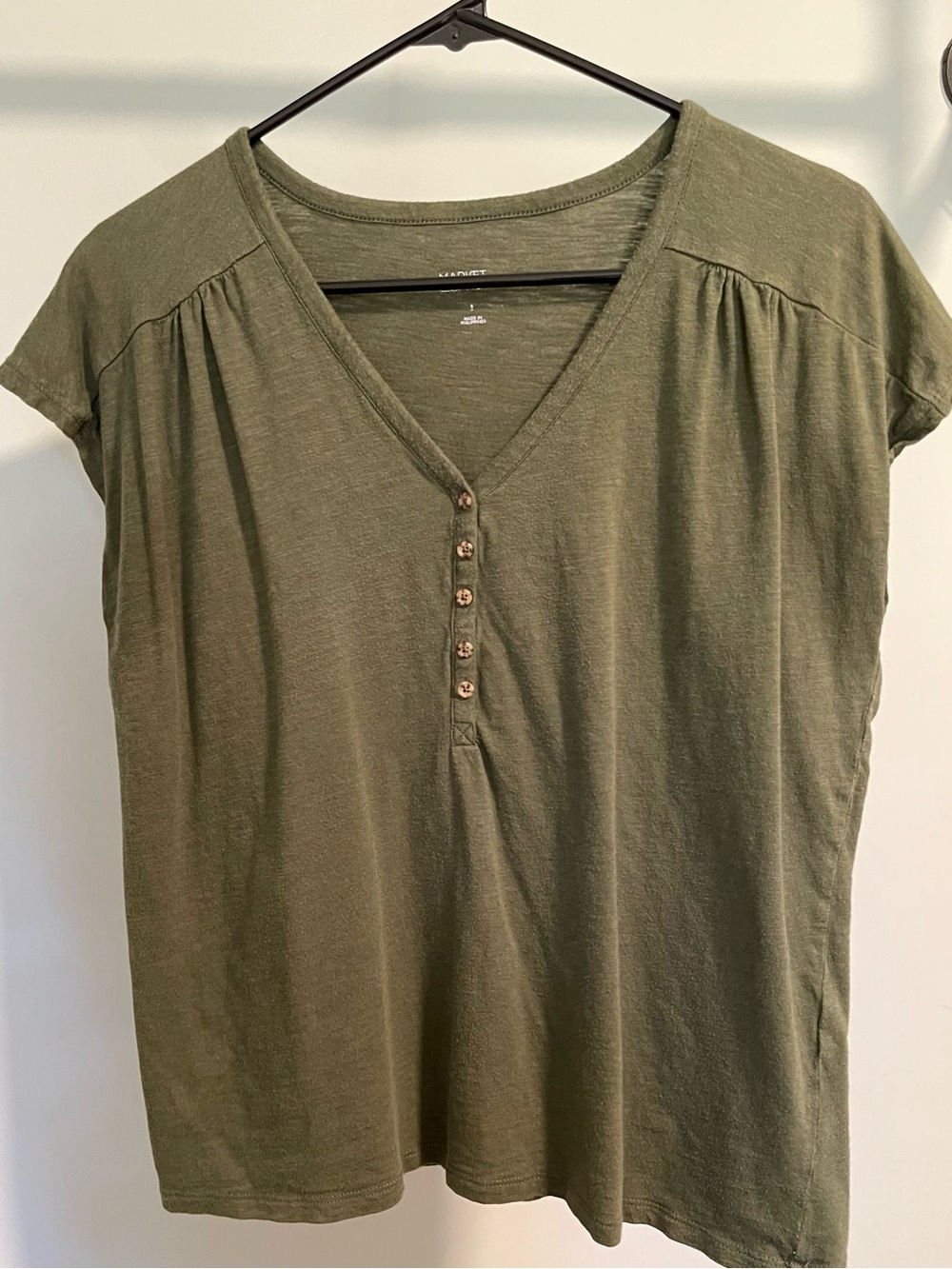 Market & Spruce V-neck Henley top